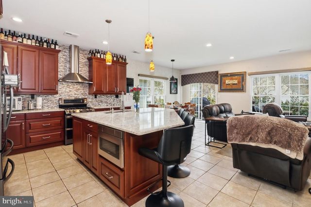 12 CARDINALFLOWER LN, Princeton Junction, NJ 08550