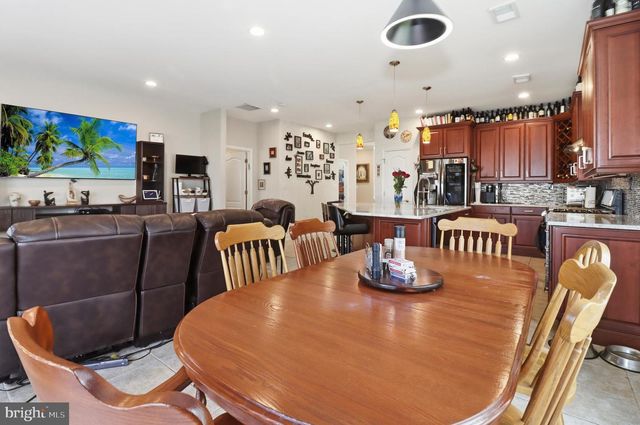 12 CARDINALFLOWER LN, Princeton Junction, NJ 08550