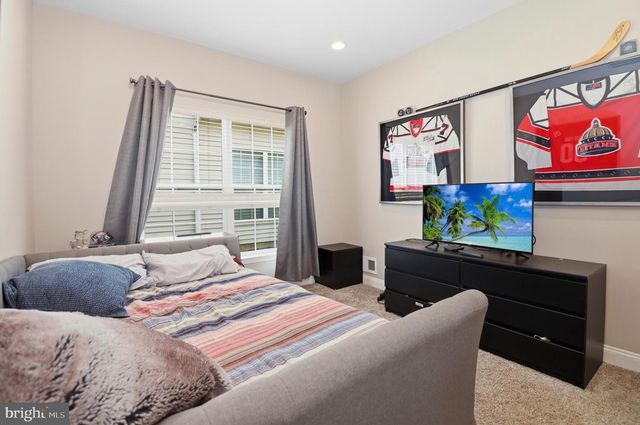 12 CARDINALFLOWER LN, Princeton Junction, NJ 08550