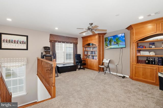 12 CARDINALFLOWER LN, Princeton Junction, NJ 08550