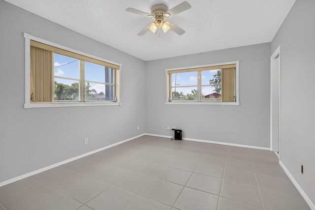 2521 Emory Drive W H, West Palm Beach, FL 33415