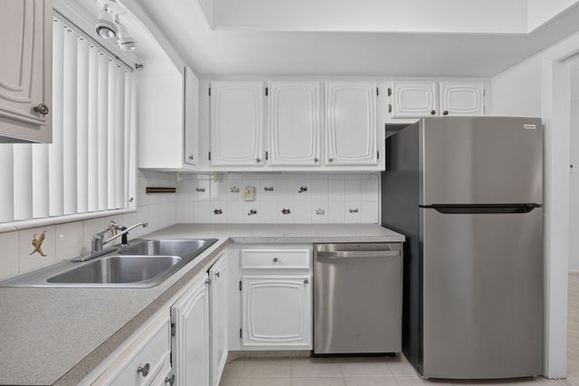 2521 Emory Drive W H, West Palm Beach, FL 33415