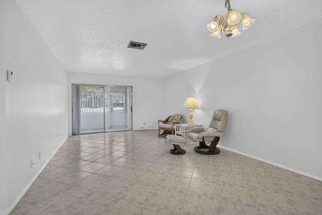 2521 Emory Drive W H, West Palm Beach, FL 33415
