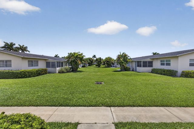 2521 Emory Drive W H, West Palm Beach, FL 33415