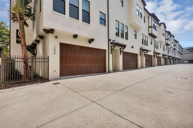 1250 MAY LANE, Sarasota, FL 34236