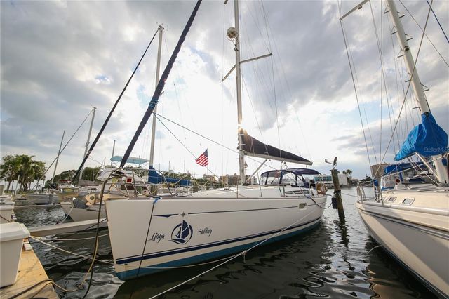 1250 MAY LANE, Sarasota, FL 34236