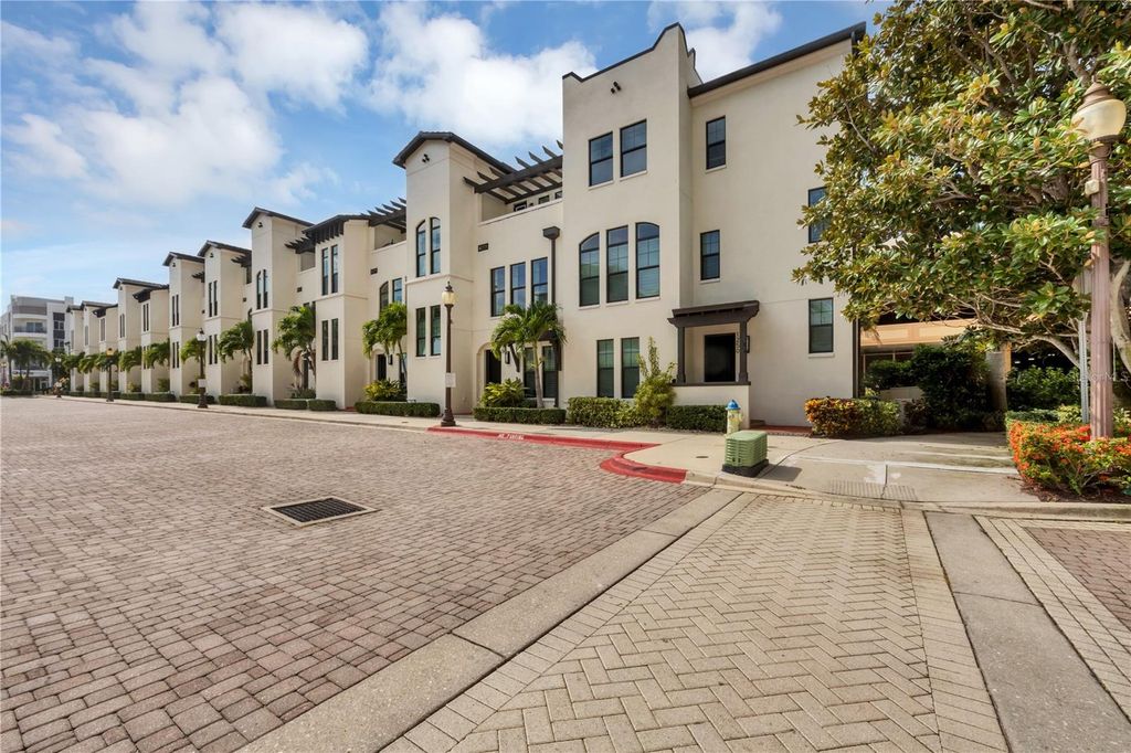 1250 MAY LANE, Sarasota, FL 34236