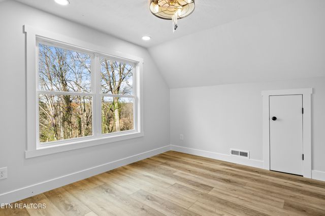 3883 Freels Rd, Friendsville, TN 37737