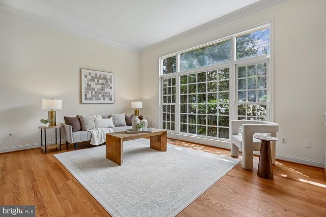 7940 TURNCREST DR, Potomac, MD 20854