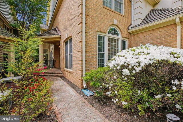 7940 TURNCREST DR, Potomac, MD 20854