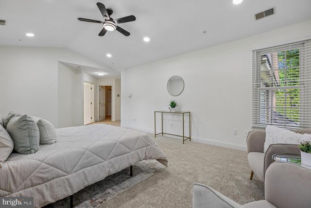7940 TURNCREST DR, Potomac, MD 20854