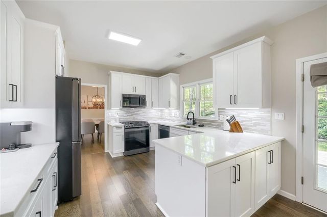 1275 Compass Pointe Crossing, Alpharetta, GA 30005