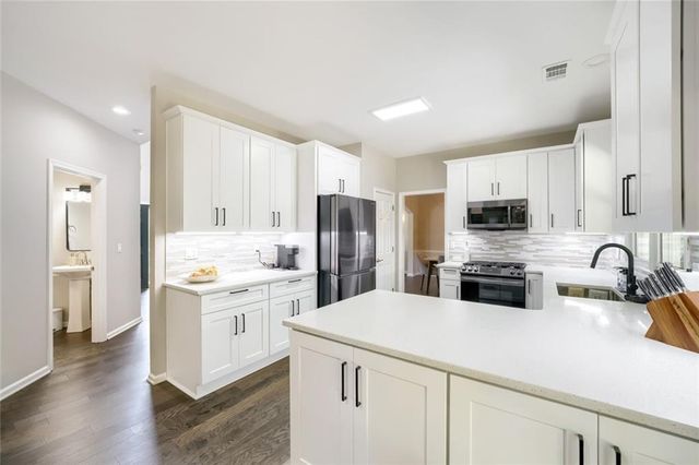 1275 Compass Pointe Crossing, Alpharetta, GA 30005