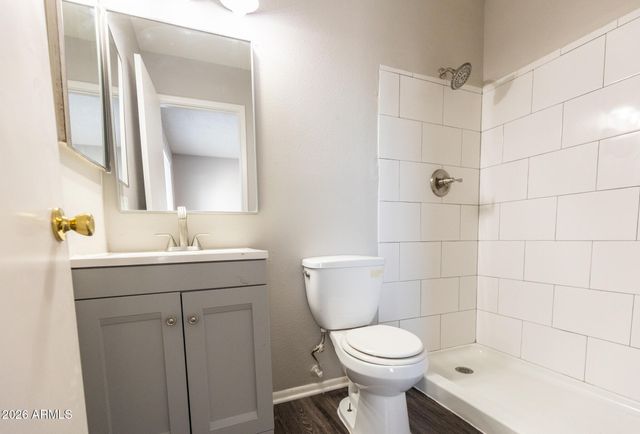 2126 W HERMOSA Drive, Tempe, AZ 85282