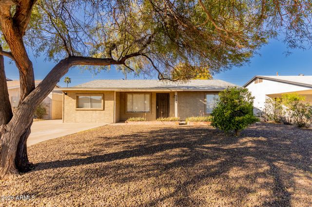 2126 W HERMOSA Drive, Tempe, AZ 85282