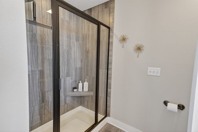 5308 162nd Court, Urbandale, IA 50323