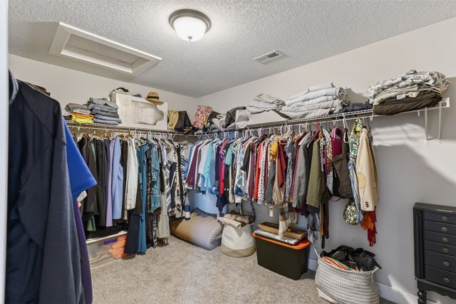 5308 162nd Court, Urbandale, IA 50323