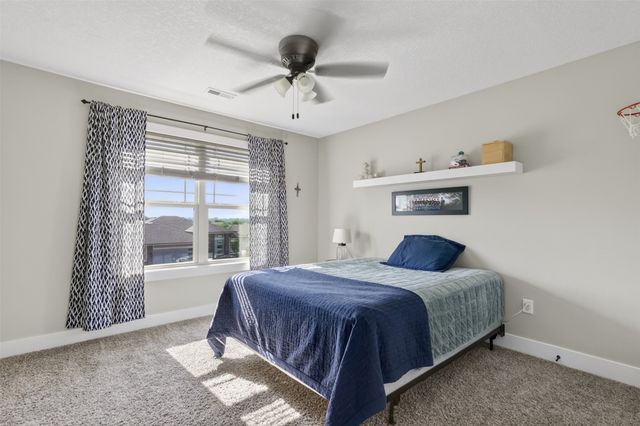 5308 162nd Court, Urbandale, IA 50323