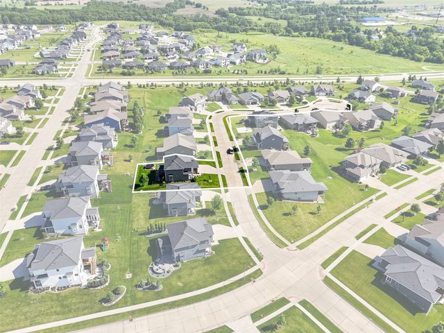 5308 162nd Court, Urbandale, IA 50323