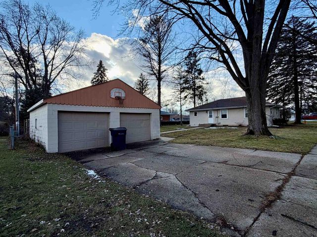 1934 Liberty Lane, Janesville, WI 53545