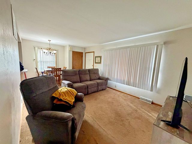 1934 Liberty Lane, Janesville, WI 53545