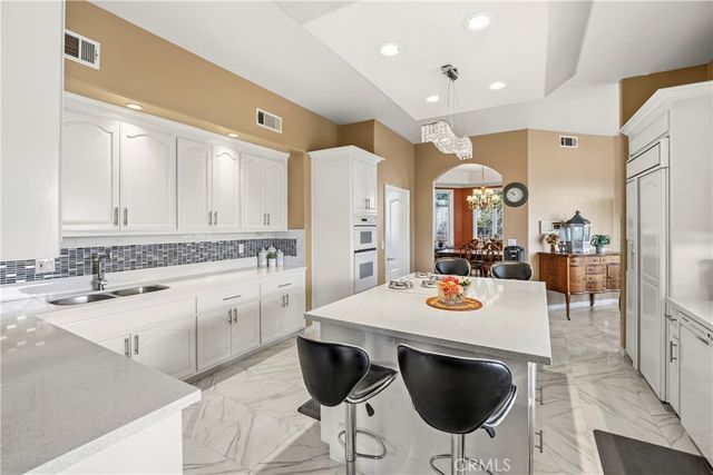 613 E Sunset N, Redlands, CA 92373