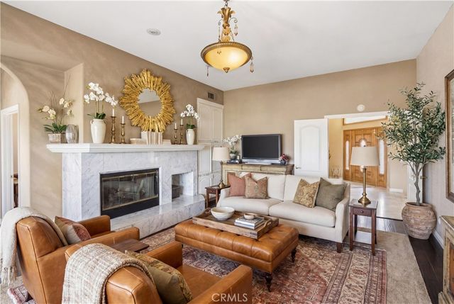 613 E Sunset N, Redlands, CA 92373