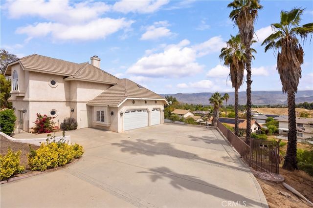 613 E Sunset N, Redlands, CA 92373