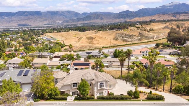 613 E Sunset N, Redlands, CA 92373