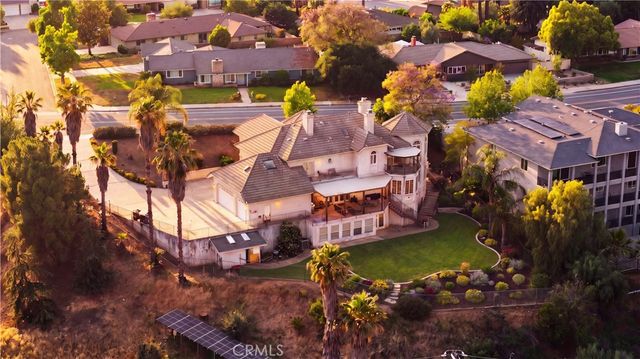 613 E Sunset N, Redlands, CA 92373