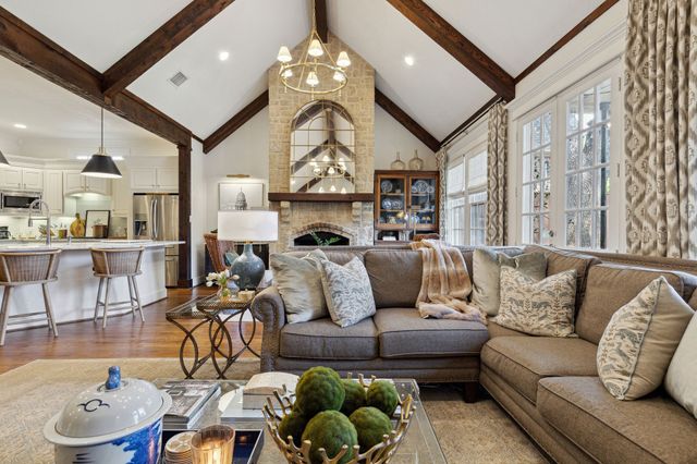 2704 Amherst Avenue, University Park, TX 75225