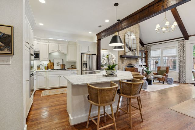 2704 Amherst Avenue, University Park, TX 75225