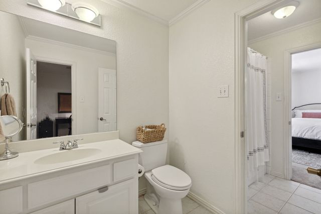 2704 Amherst Avenue, University Park, TX 75225