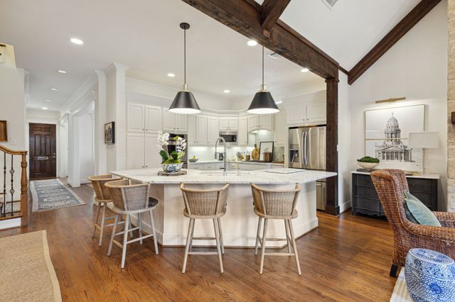 2704 Amherst Avenue, University Park, TX 75225