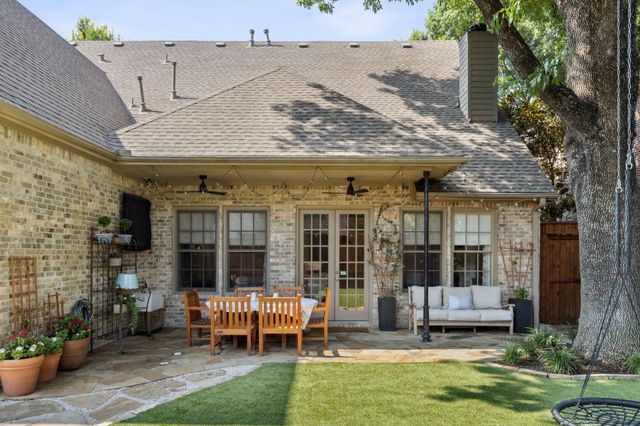 2704 Amherst Avenue, University Park, TX 75225