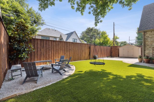 2704 Amherst Avenue, University Park, TX 75225
