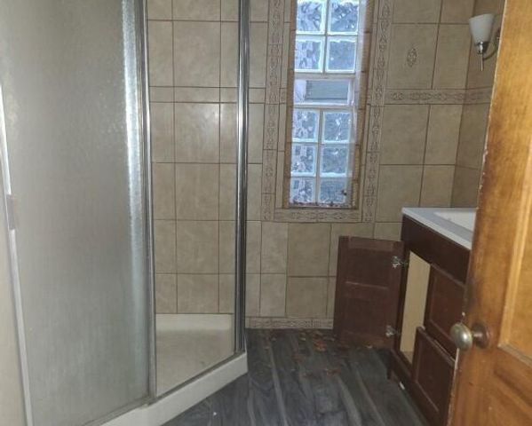 2377 N 44th STREET, Milwaukee, WI 53210