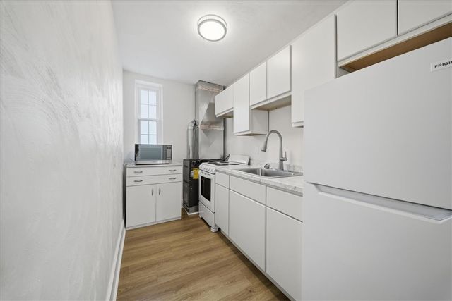 5900 Babcock Blvd 64, Ross Twp, PA 15237