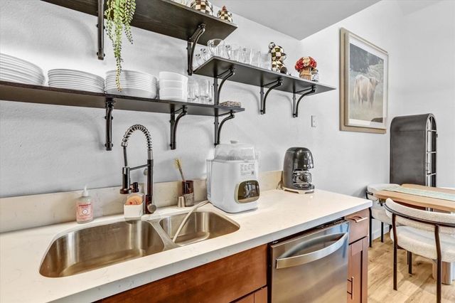 7392 Tooma Street 200, San Diego, CA 92139