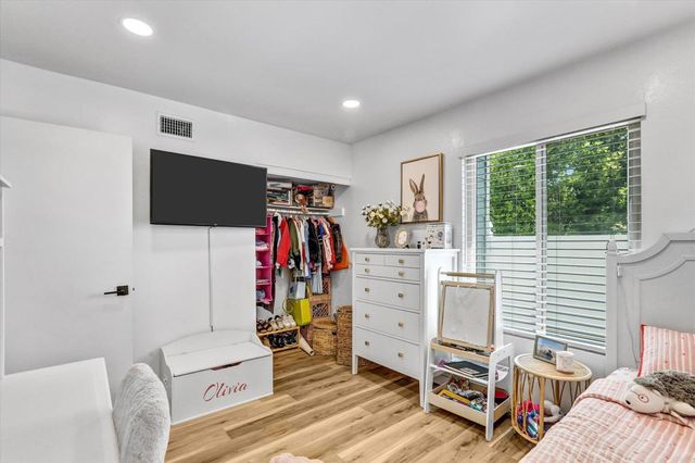 7392 Tooma Street 200, San Diego, CA 92139