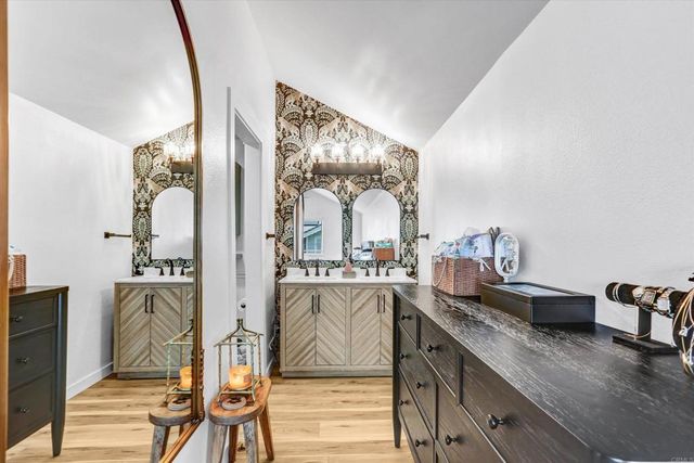 7392 Tooma Street 200, San Diego, CA 92139