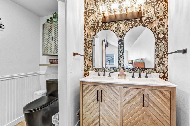 7392 Tooma Street 200, San Diego, CA 92139