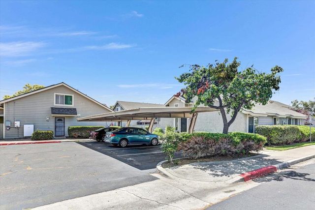 7392 Tooma Street 200, San Diego, CA 92139