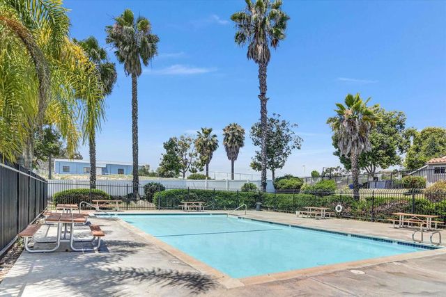 7392 Tooma Street 200, San Diego, CA 92139