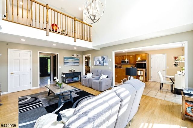 6 Dales Crossing, Wantage Twp., NJ 07461