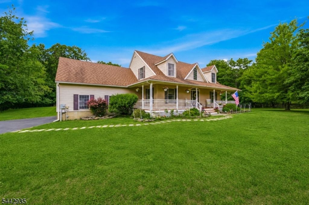 6 Dales Crossing, Wantage Twp., NJ 07461