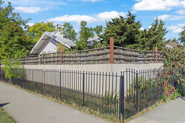 601 N Church Street, Visalia, CA 93291