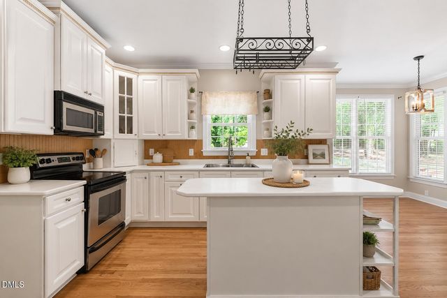 3304 Drexel Hill Court, Apex, NC 27539