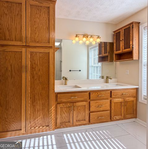 499 Old Deer Path Way, Cleveland, GA 30528