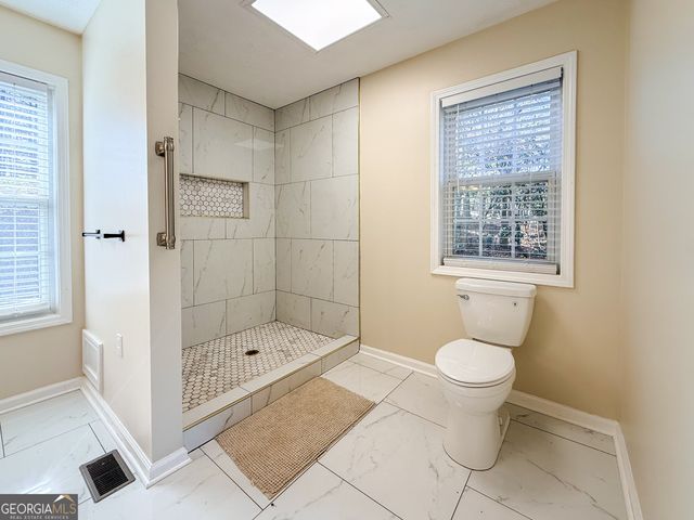 499 Old Deer Path Way, Cleveland, GA 30528